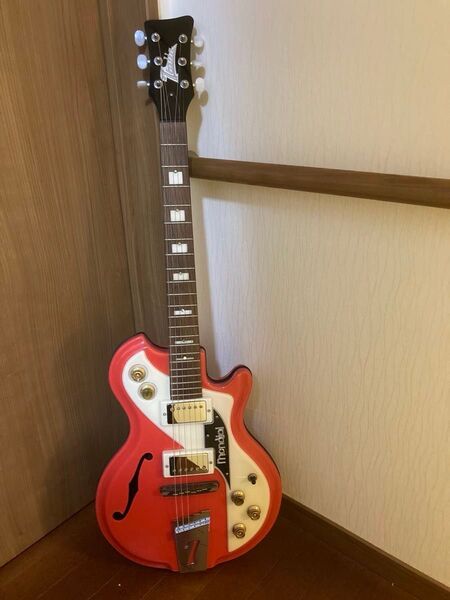 イタリアギターズ モンディアル ITALIA GUITARS MONDIAL ピンク色 ビザール