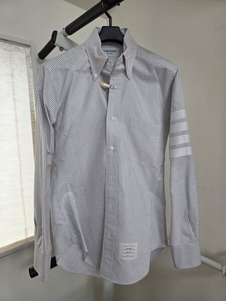 【美品】THOM BROWNE トムブラウン 4 bar ボタンダウンシャツ 0