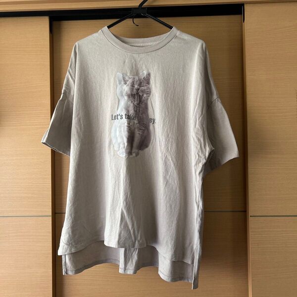可愛い猫プリントTシャツ