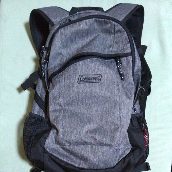 Coleman リュック グレー