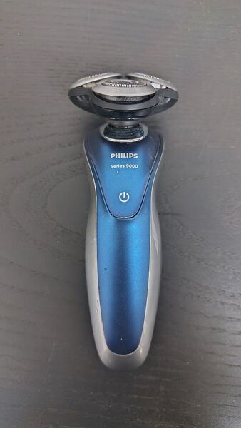 PHILIPS 電動シェーバー S8980/11 本体、替刃、充電器、説明書