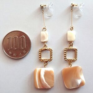 シェル ベージュ イヤリング