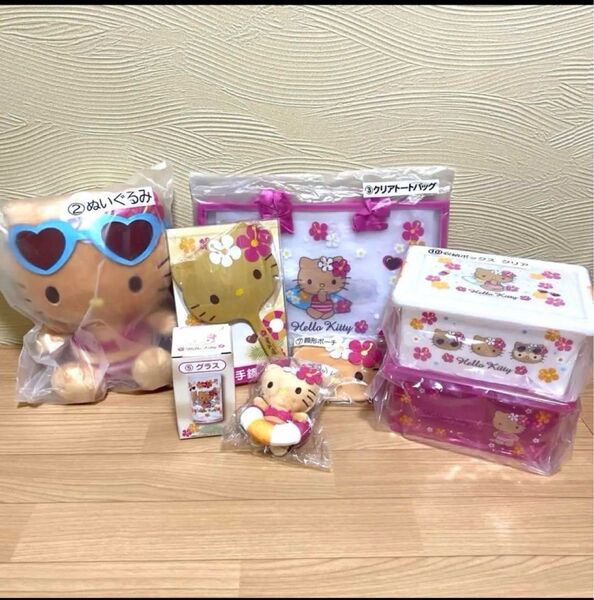 ハローキティ当たりくじ 日焼けキティ ぬいぐるみ クリアボックス 手鏡 ポーチ クリアトートバッグ