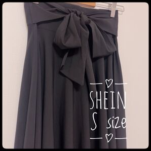 【SHEIN】 黒 リボン付きフレアスカート Sサイズ