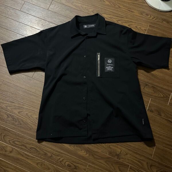 GU アンダーカバー 半袖 シャツ 黒 ブラック M コラボ(中古美品)