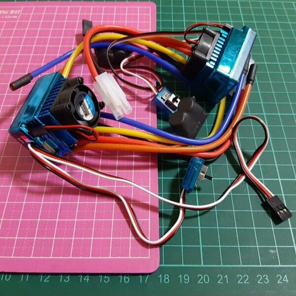 ■2個■タミヤ型コネクター■TSKY 120A ブラシレス アンプ ラジコン YD-2 esc モーター TT02 TT01