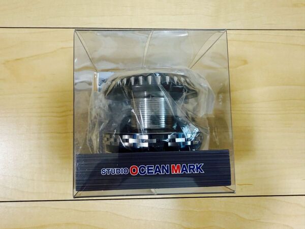 オーシャンマーク カスタムスプール 20 ST 16000 HP ブルーブラック ダークシルバー ソルティガ セルテート SOM