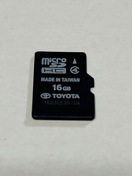 トヨタ純正ナビ DSZT-YC4T 2016秋 地図データ SDカード 地図SD 86271-47172