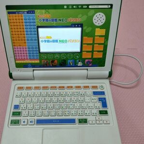 小学館の図鑑NEO パソコン マウスが光る小学館の図鑑NEOパソコン【動物、鳥、魚、恐竜、昆虫、花】搭載 動作確認済、初期化済
