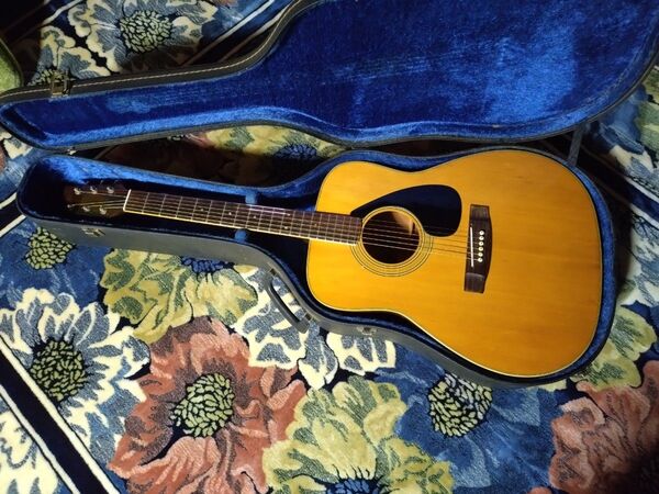 YAMAHA FG-250j 黒ラベル アコースティックギター 1976製