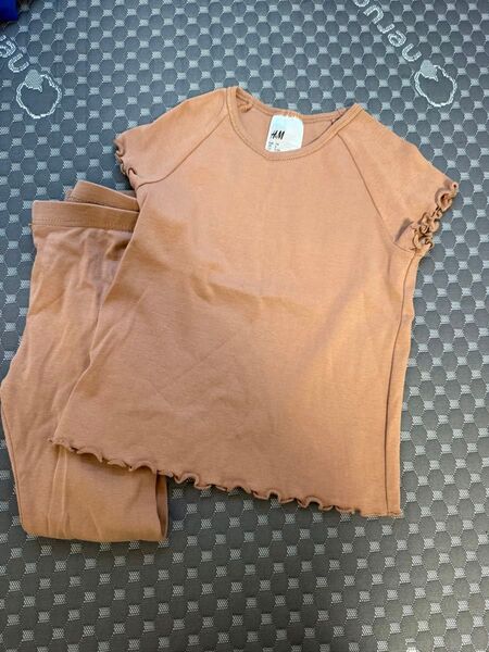 未使用!エイチアンドエムキッズレギンスとTシャツセットサイズ120