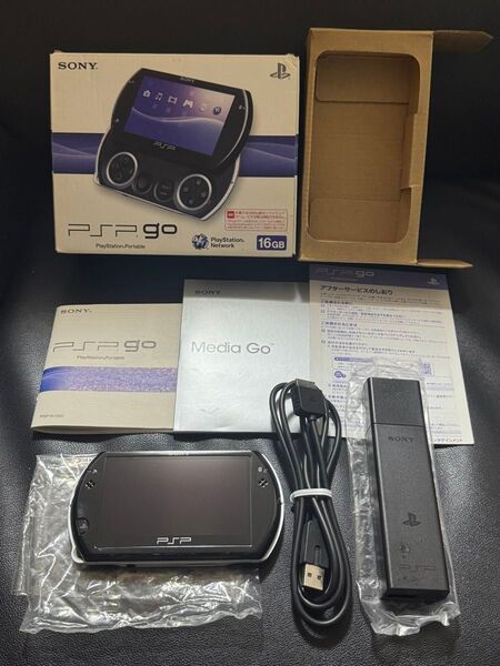 ★美品★PSPgo PSP-N1000 PW 16G ピアノブラック