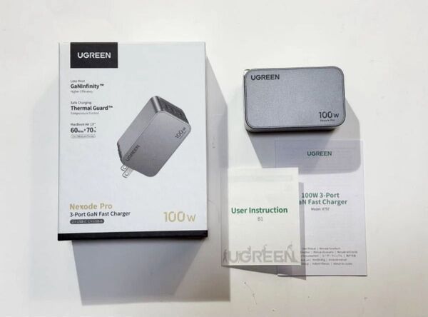 UGREEN Nexode Pro 100W 3ポートGaN充電器