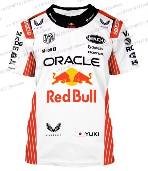 レッドブルのスポーツTシャツ
