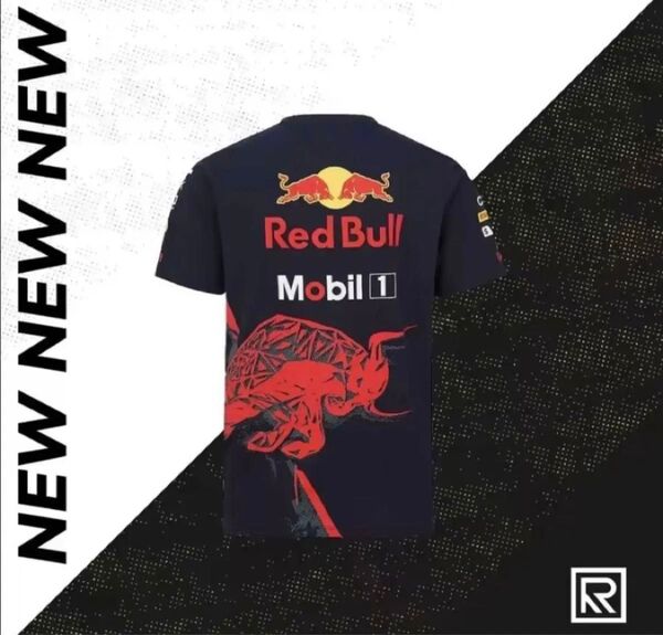レッドブルのTシャツ