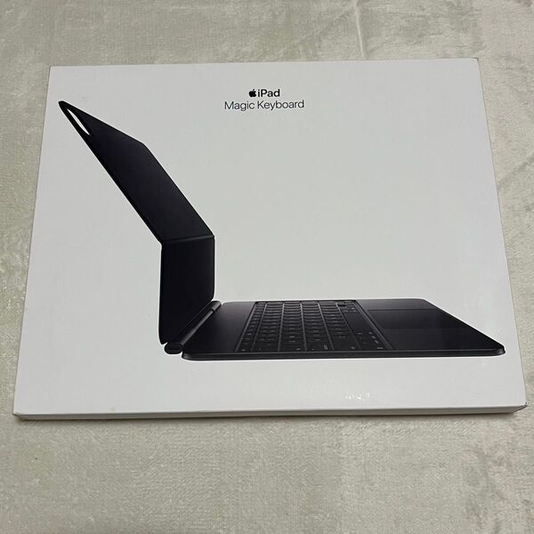 Magic Keyboard iPad Pro 13 M4 英語 (UK) 配列