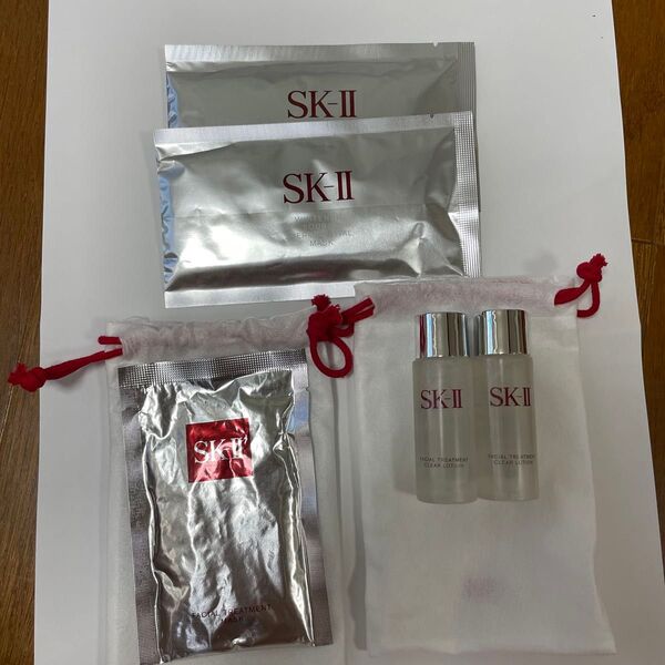 SKⅡホワイトニングソースダームリバイバルマスク2枚 フェイシャルトリートメントマスク1枚 クリアローション30ml 2本