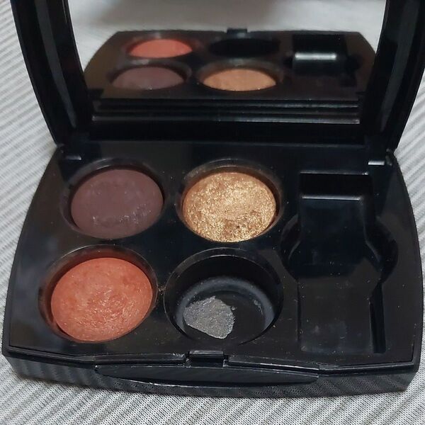 CHANEL シャネル LES OMBRES アイシャドウ