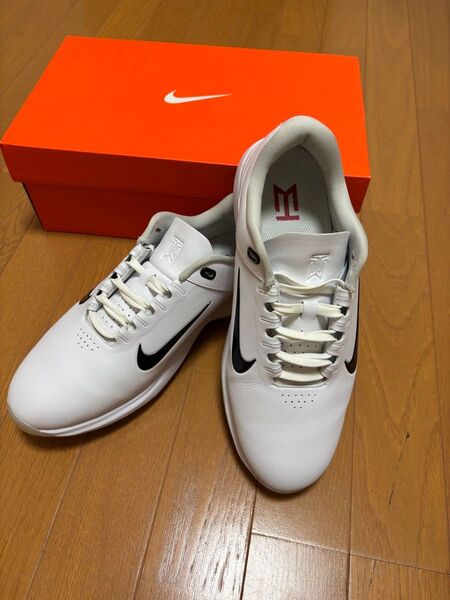 入手困難 NIKE AIR ZOOM タイガーウッズ 20