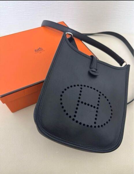 HERMES ミニエブリンtpm 16 黒 中古品 エルメス ブラック系