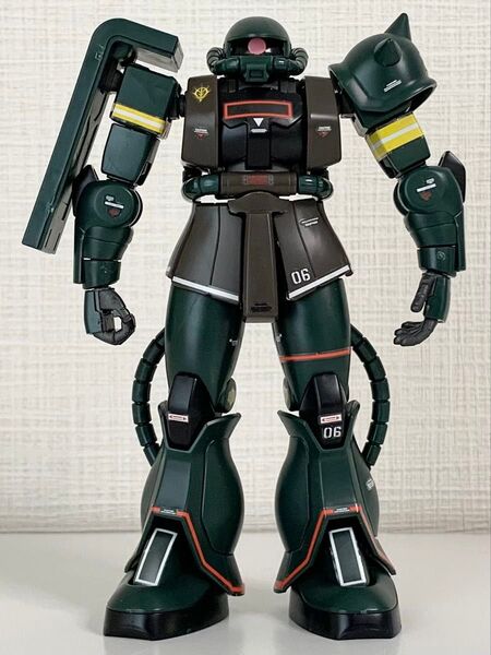 完成品 ガンダムベース限定 HG リアルタイプ ザク