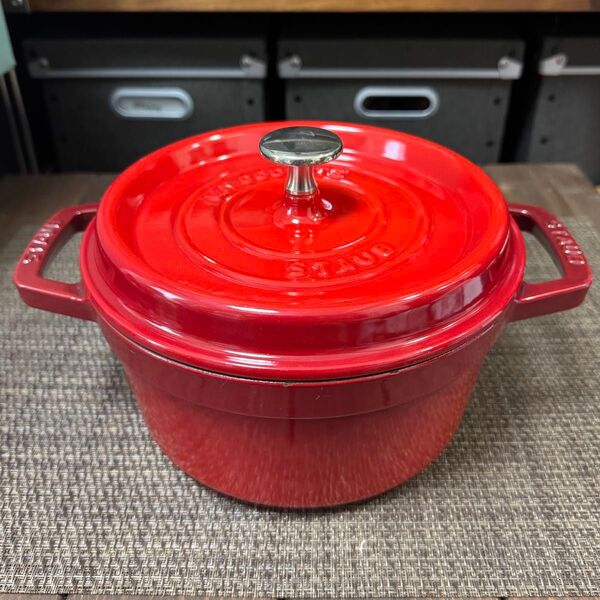 ストウブ STAUB 両手鍋 ピコ ココット ラウンド 20cm チェリー