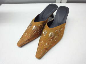  including carriage * unused goods *42(23.5cm degree )# embroidery spangled square tu pumps sandals # Gold / Brown / beige ###20630MK342_23