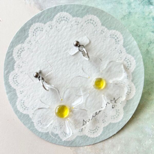 ハンドメイド ピアス アクセサリー クリア フラワー 花