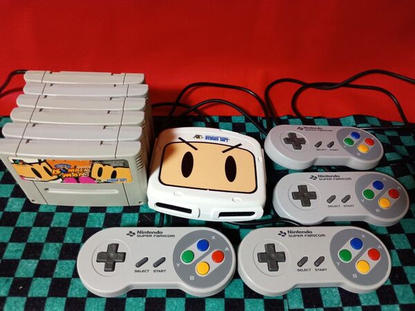 SFC スーパーファミコンマルチタップ2 純正品コントローラー4個 スーパーボンバーマンシリーズソフト付き 動作確認済み