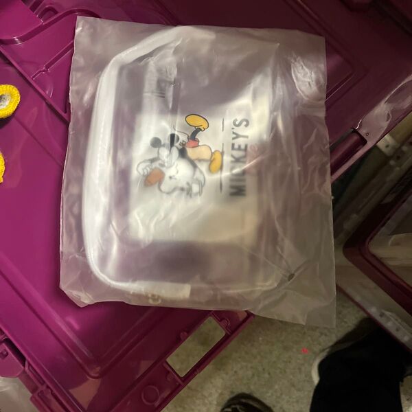 ミッキーマウス ポーチ ビニールポーチ クリアポーチ 小物入れ 新品 未使用