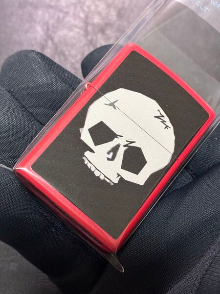 特価品 zippo ドクロ スカル レッド 前面加工 希少モデル 2015年製 シルバーインナー 2015年製
