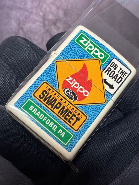 特価品 zippo スワップミート ホワイト 前面加工 希少モデル 2015年製 SWAP MEET
