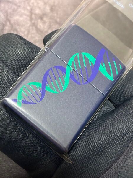 特価品 zippo 遺伝子 前面加工 ネイビー 希少モデル 2015年製 シルバーインナー 2015年製