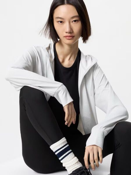 UNIQLO エアリズムUVカットフルジップパーカ