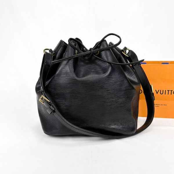 ルイヴィトン ショルダーバッグ 巾着型 プチノエ ブラック ノワール エピレザー LOUIS VUITTON ドローストリング