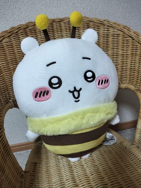 ちいかわ ハチさんBIGぬいぐるみ