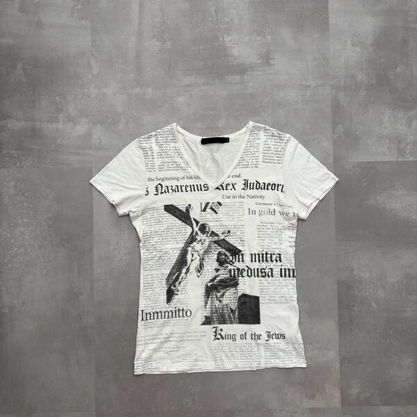 archive y2k 00s ギャル男 お兄系 V系 英字プリント 総柄 FUGA Vネック 短丈 Tシャツ 切り替えしボディ