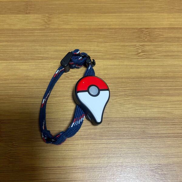 ポケモンGO Plus ポケモンボールデザイン