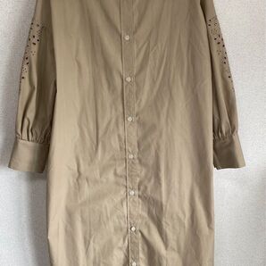 trois トロア シャツワンピース ベージュ ボーラーレース