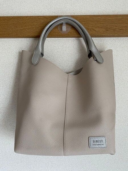 B.BESS ハンドバッグ ベージュ シルバー トートバック