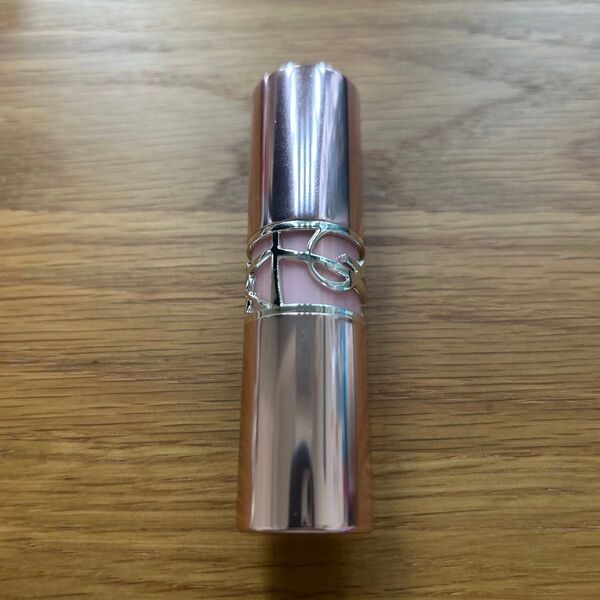 Yves Saint Laurent イヴサンローラン ラブシャインキャンディグロウバーム