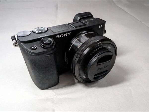SONY α6400 + Eマウントレンズ 16-50mm レンズ 他オマケ ミラーレス一眼カメラ