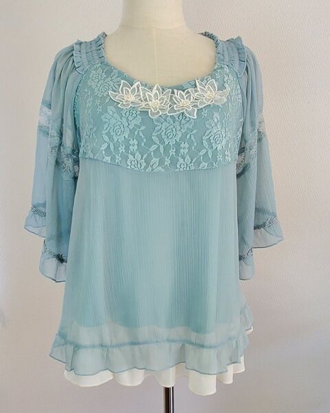 美品 axes femme ブラウス 花柄 レース