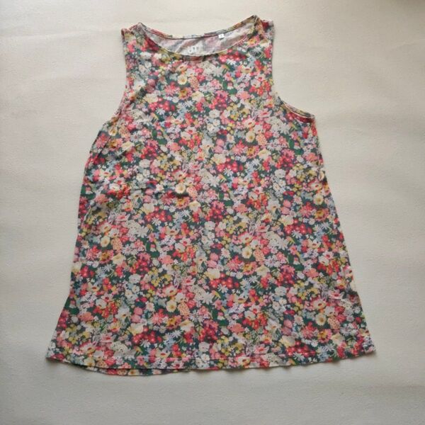 ユニクロ UNIQLO リバティLIBERTY 花柄 タンクトップ M