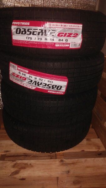 175/70R14 トーヨー スタッドレスタイヤ四本値