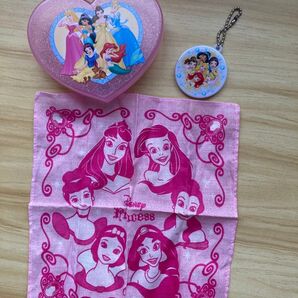 【平成レトロ】ディズニープリンセス 小物入れ、ハンカチ、ミラーチャームセット