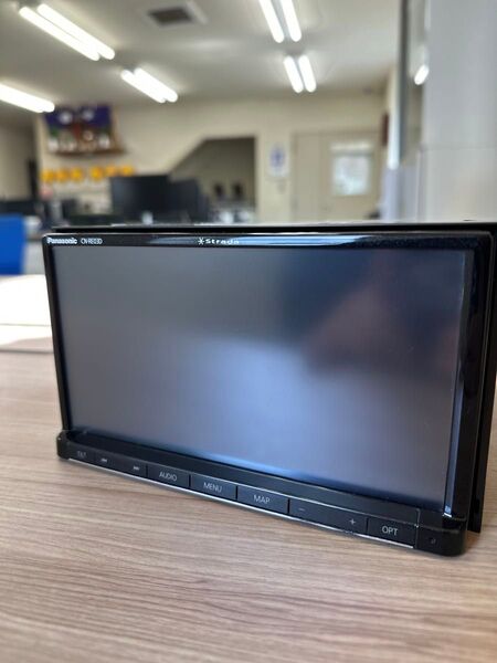 Panasonic-Strada.CN-RE03D