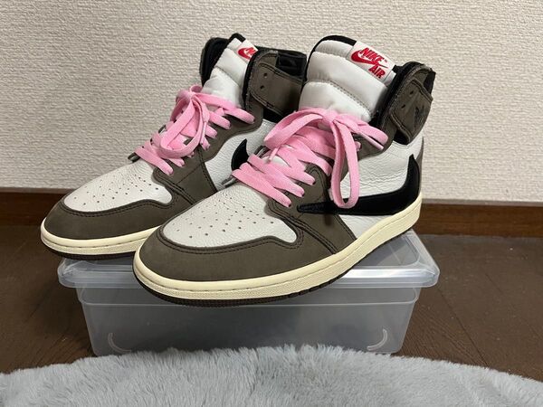 Travis Scott × Nike Air Jordan 1"Sail/Dark Mocha"