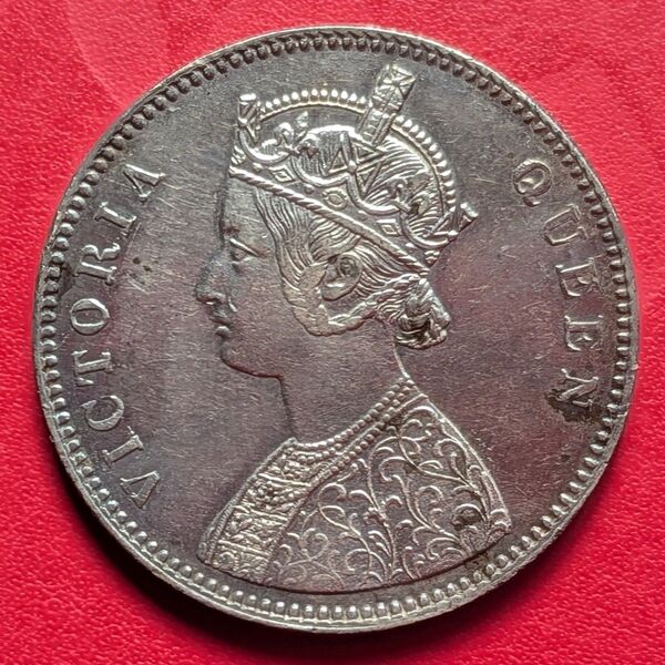 ヴィクトリア女王 ルピー銀貨 1862年 初年度 イギリス領インド帝国 アンティークコイン