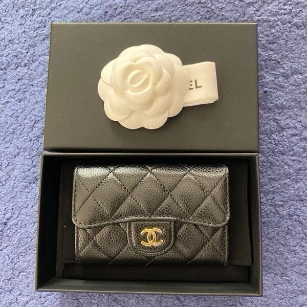 新品未使用CHANEL クラシックフラップカードケース AP0214 同型108.500円にて出品中